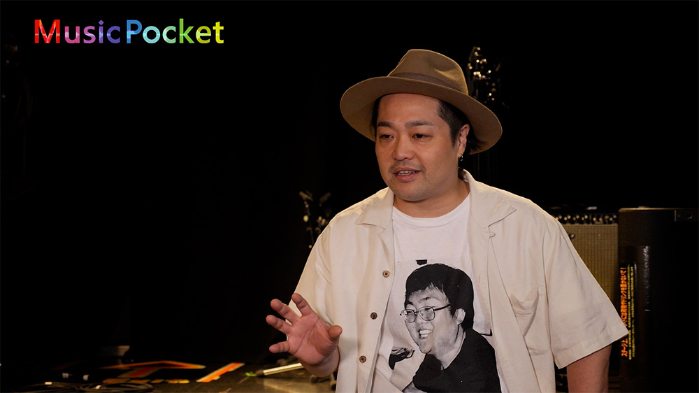 ヨシザワさんインタビュー写真