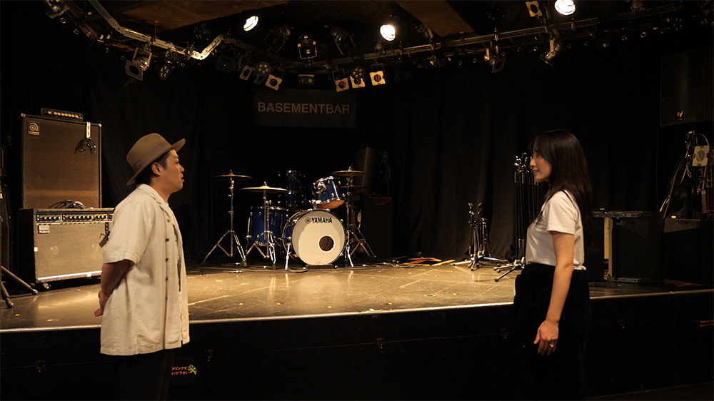 BASEMENTBARのステージ写真